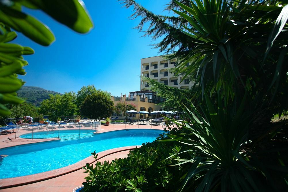 Grand Hotel Hermitage Sant'Agata sui due Golfi Exterior photo